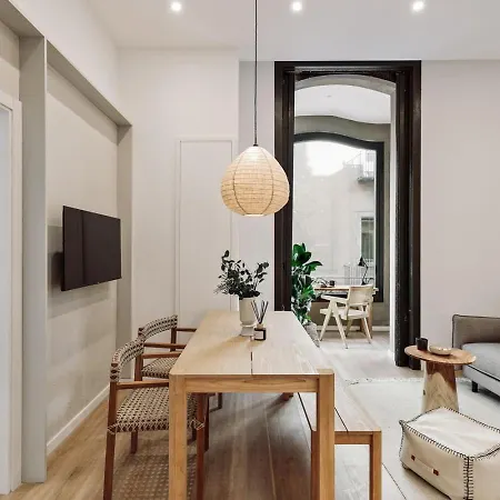 Baronissi - 2 Bedrooms And Terrace In Ciutat Vella Apartment