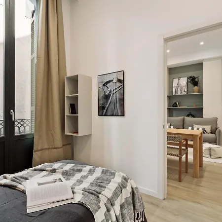 Baronissi - 2 Bedrooms And Terrace In Ciutat Vella Apartment *