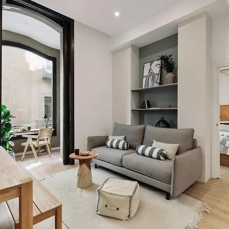 Baronissi - 2 Bedrooms And Terrace In Ciutat Vella *