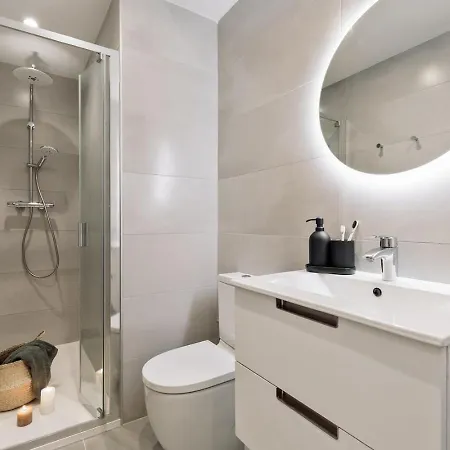 Baronissi - 2 Bedrooms And Terrace In Ciutat Vella * Barcelona