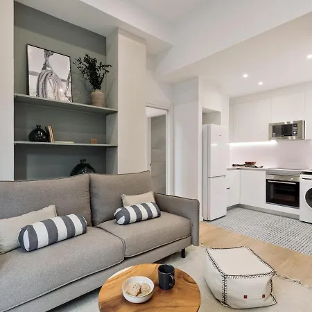 Baronissi - 2 Bedrooms And Terrace In Ciutat Vella Barcelona